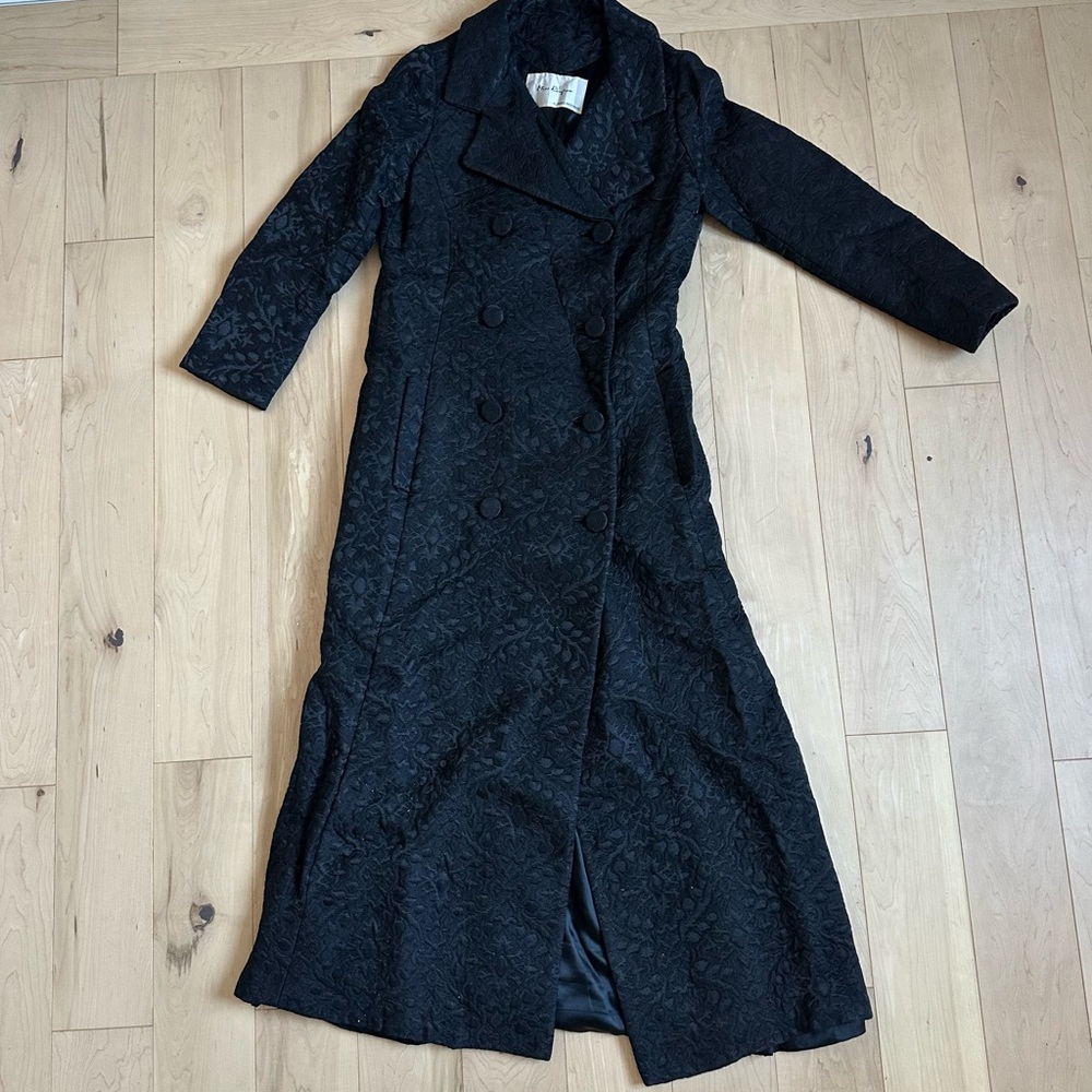 Chic Black Textured Long Coat